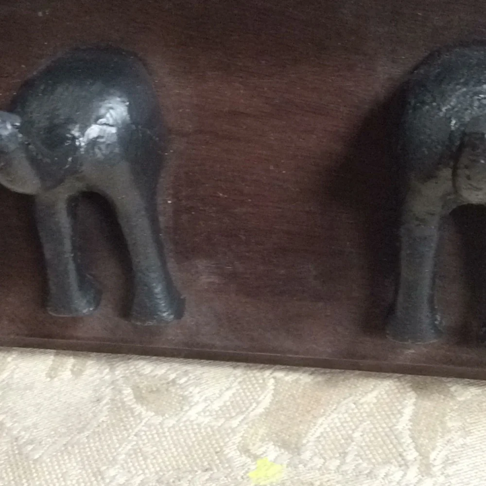 Handmade with Love Coat Hanger wood with elephants